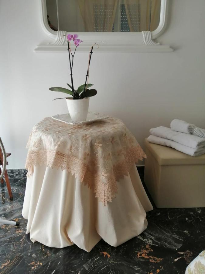 La Casa Nel Vico Appartement Locorotondo Buitenkant foto